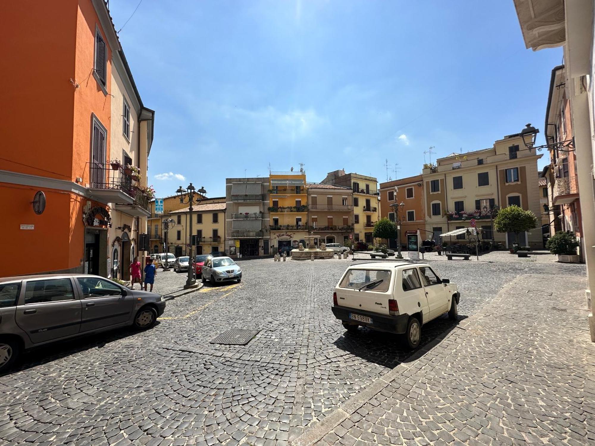 Velletri-Appartamento Al Centro-Aria Condizionata-Netflix-Wifi Exterior photo